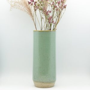 Vase artisanal en grès émail vert