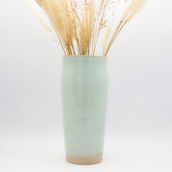 Grand vase artisanal en ceramique